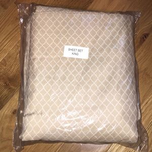 King Sheets/NEVER OPENED